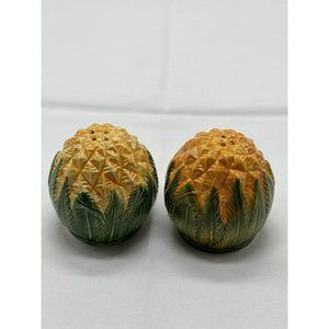 Vintage pineapple salt and pepper shakers made in 1994 Philippines
